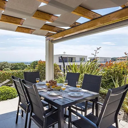 Villa Val Di Bora - Moderne 4 Sterne Ferienvilla Mit Pool, Meerblick, Grill
