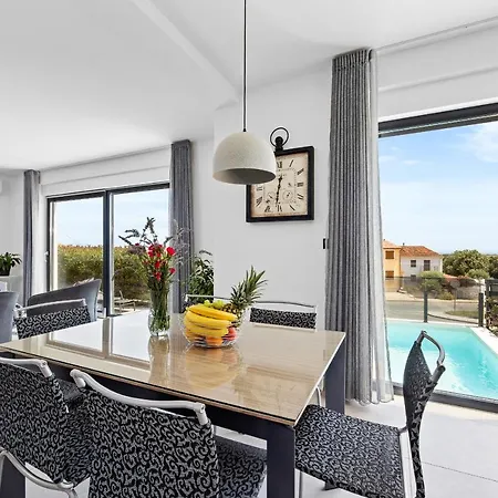 Val Di Bora - Moderne 4 Sterne Ferienvilla Mit Pool, Meerblick, Grill Villa *
