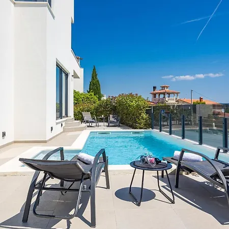 Val Di Bora - Moderne 4 Sterne Ferienvilla Mit Pool, Meerblick, Grill Villa Liznjan