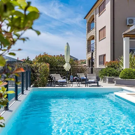 Villa Val Di Bora - Moderne 4 Sterne Ferienvilla Mit Pool, Meerblick, Grill *